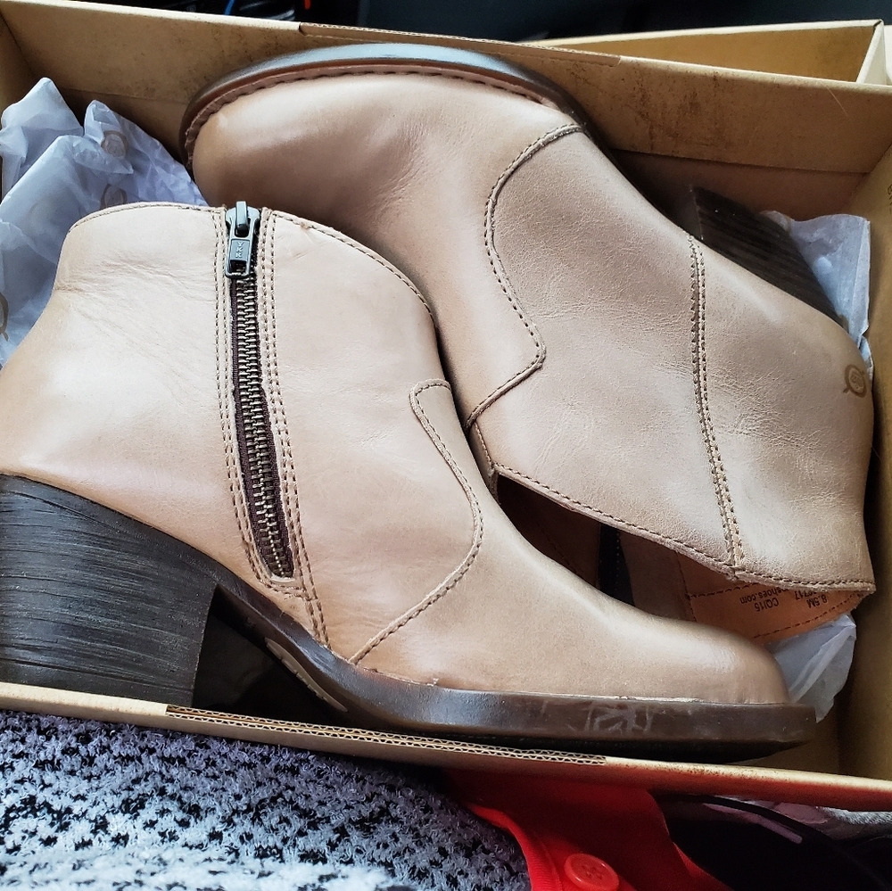 Womens ankle boots
